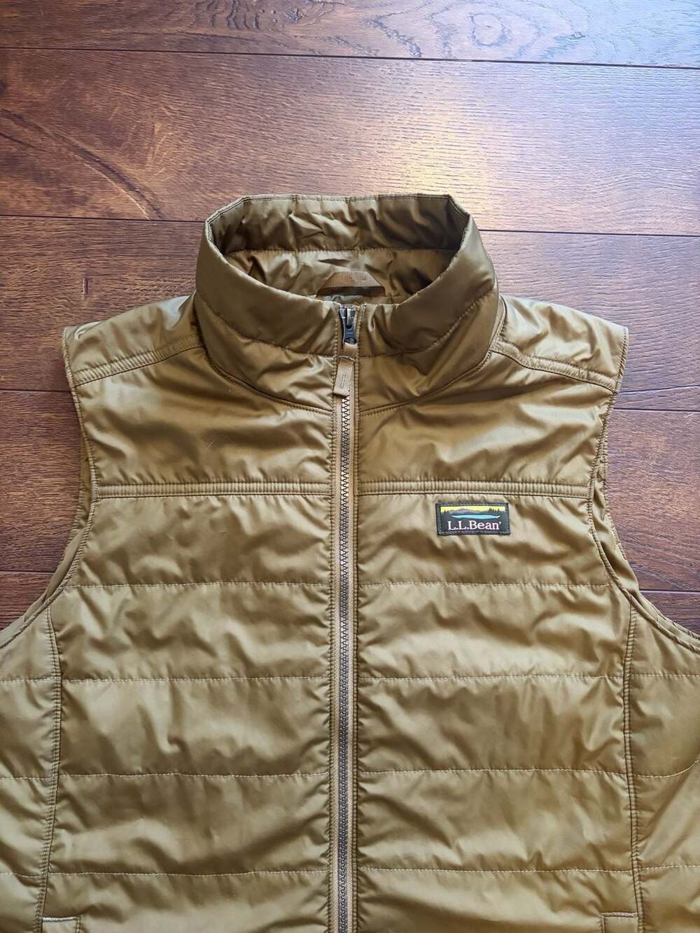 L.L.Bean Women's Insulated Puffer Vest Army Green Size L - Picture 2 of 4